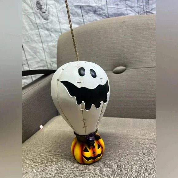 Epteuga Halloween Lighted Hot Air Balloon Ceramic Battery Operated Decor - Picture 2 of 7